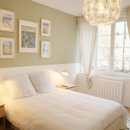 T2 avec verrière situé en hyper centre avec wifi, Netflix, linge, draps, savons et serviettes fournis Cognac Esterno foto