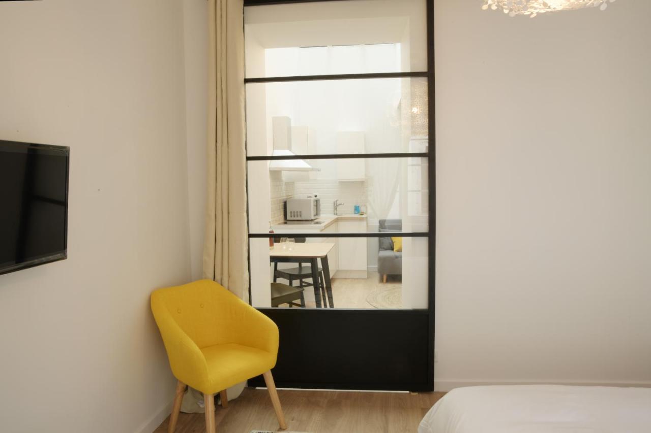 T2 avec verrière situé en hyper centre avec wifi, Netflix, linge, draps, savons et serviettes fournis Cognac Esterno foto